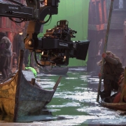 Evangeline Lilly rueda en el decorado de Esgaroth