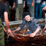 Andy Serkis en el bote de Gollum