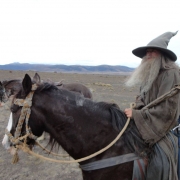 Ian McKellen a caballo