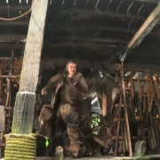 Luke Evans en el decorado de Esgaroth