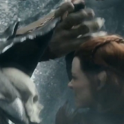 Bolgo y Tauriel se enfrentan en la Colina del Cuervo Bolgo y Tauriel se enfrentan en la Colina del Cuervo