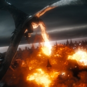 Smaug abrasa la Ciudad del Lago