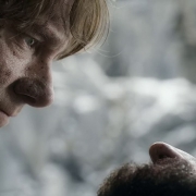 Bilbo llora la muerte de Thorin