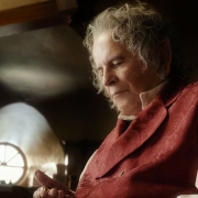 El anciano Bilbo contempla el Anillo El anciano Bilbo contempla el Anillo