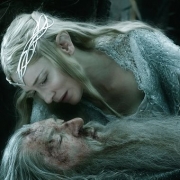 Gandalf y Galadriel juntos en Dol Guldur