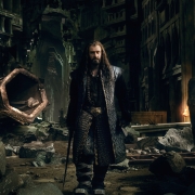 Thorin avanza decidido