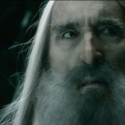 Saruman dispuesto a enfrentarse a los Nazgûl