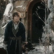 Bilbo da un paso hacia adelante