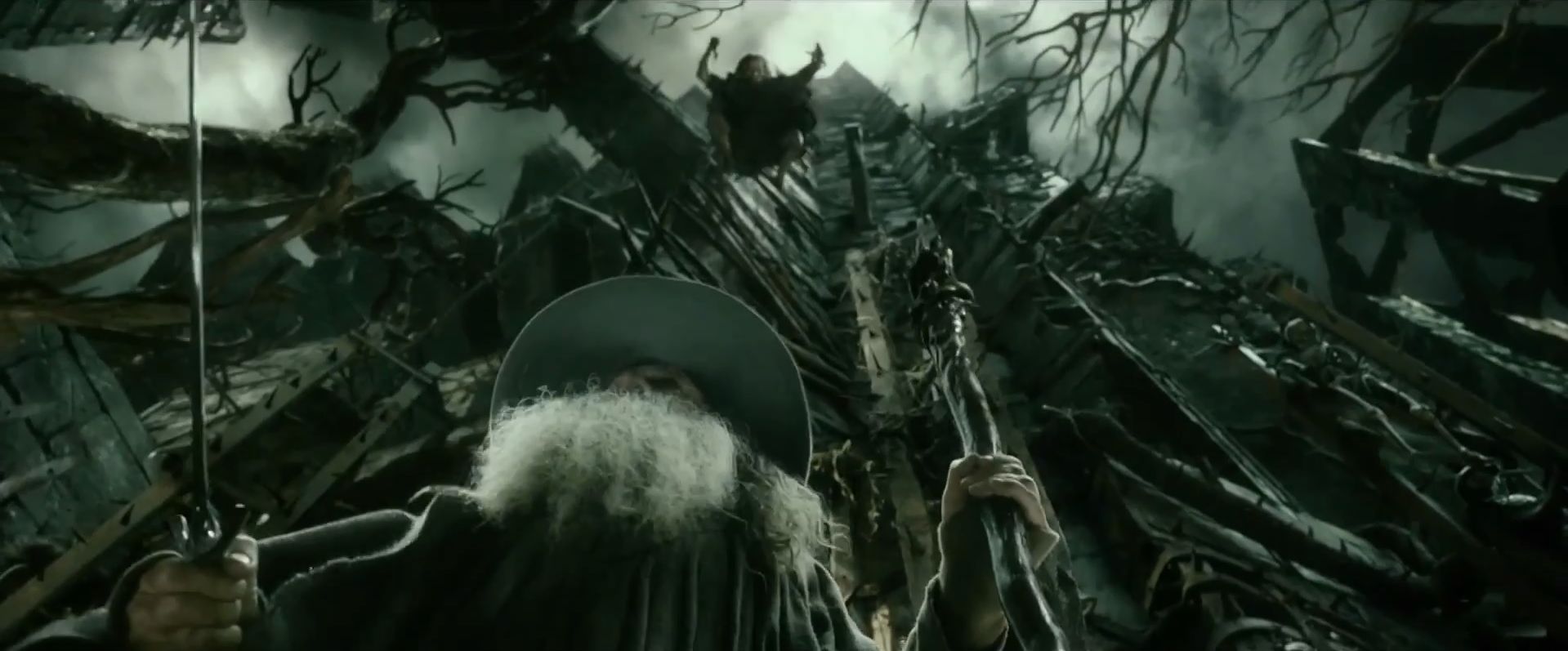 Thráin ataca a Gandalf en Dol Guldur