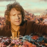 Bilbo en lo alto de un árbol