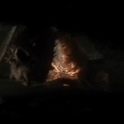 Smaug se dispone a escupir fuego
