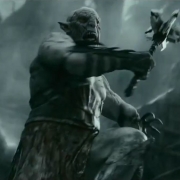 Azog preparado para atacar