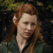 Tauriel advierte a Legolas
