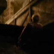 Bilbo escapa del palacio de Thranduil Bilbo escapa del palacio de Thranduil