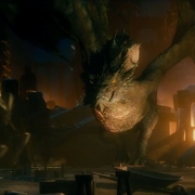 Smaug persigue a los Enanos
