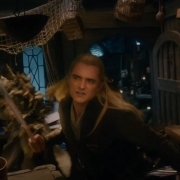 Legolas lucha con los Orcos en Esgaroth