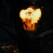Smaug escupe fuego