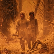 Morfydd Clark (Galadriel), Tyroe Muhafidin (Theo)