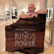 Título oficial de la Serie de Amazon Prime Video