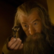 Gandalf con la llave de Thráin