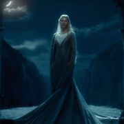 Galadriel, de noche
