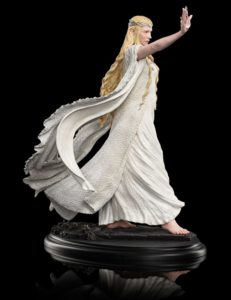 Escultura de Galadriel en Dol Guldur