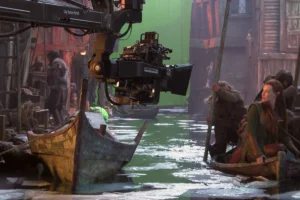 Evangeline Lilly rueda en el decorado de Esgaroth