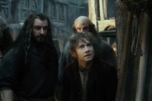 Bilbo, Thorin y Dwalin en Esgaroth