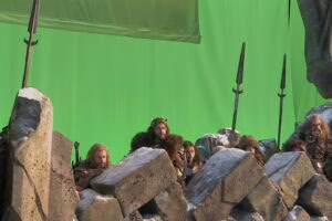 Thorin y los Enanos tras el parapeto de Erebor
