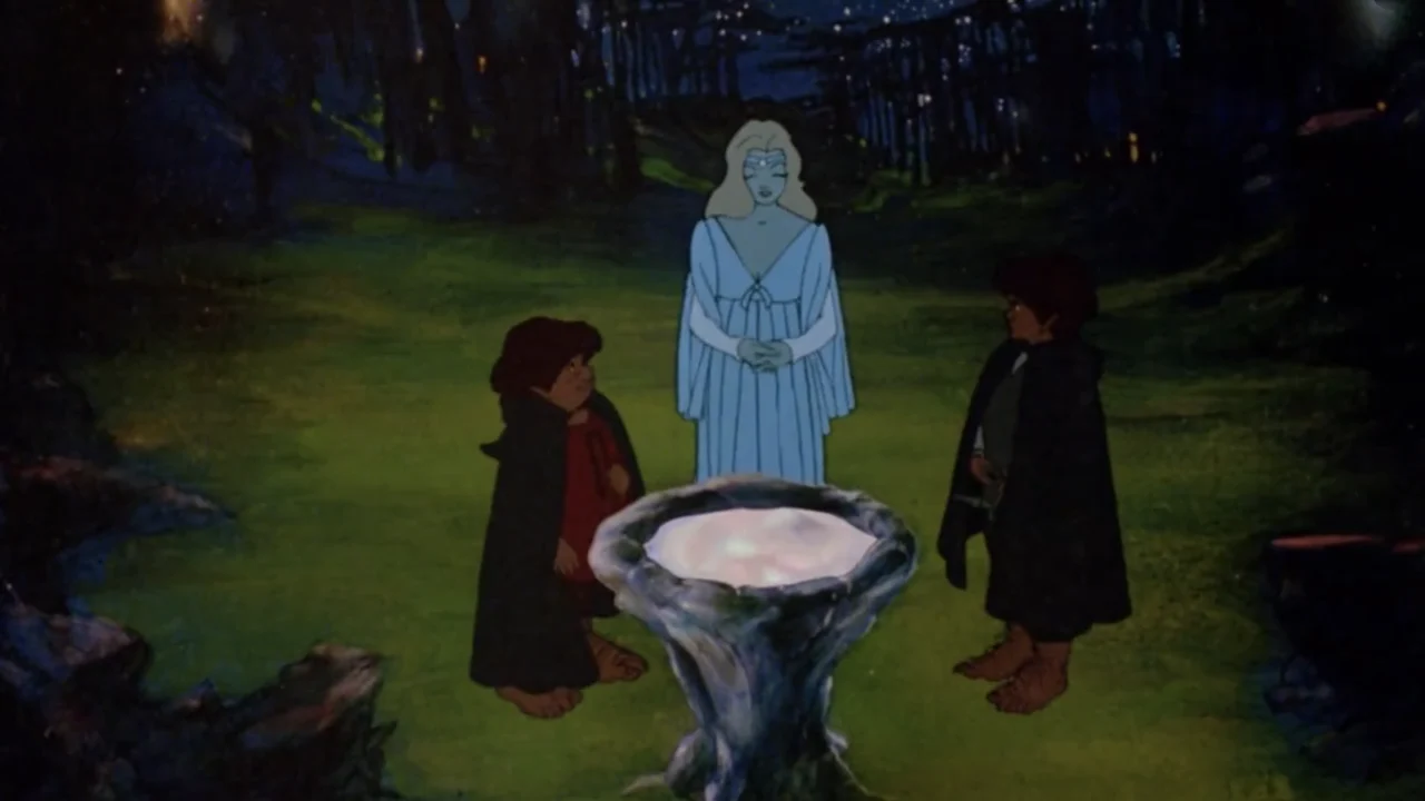 Samwise, Galadriel y Frodo frente al Espejo de Galadriel en El Señor de los Anillos (película de 1978)