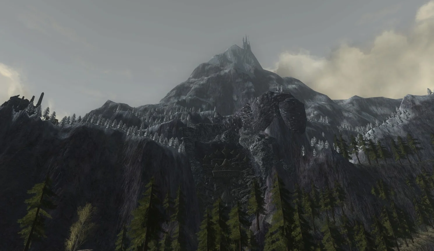 Celebdil y la Torre de Durin vistas desde el Lago Espejo en El Señor de los Anillos Online
