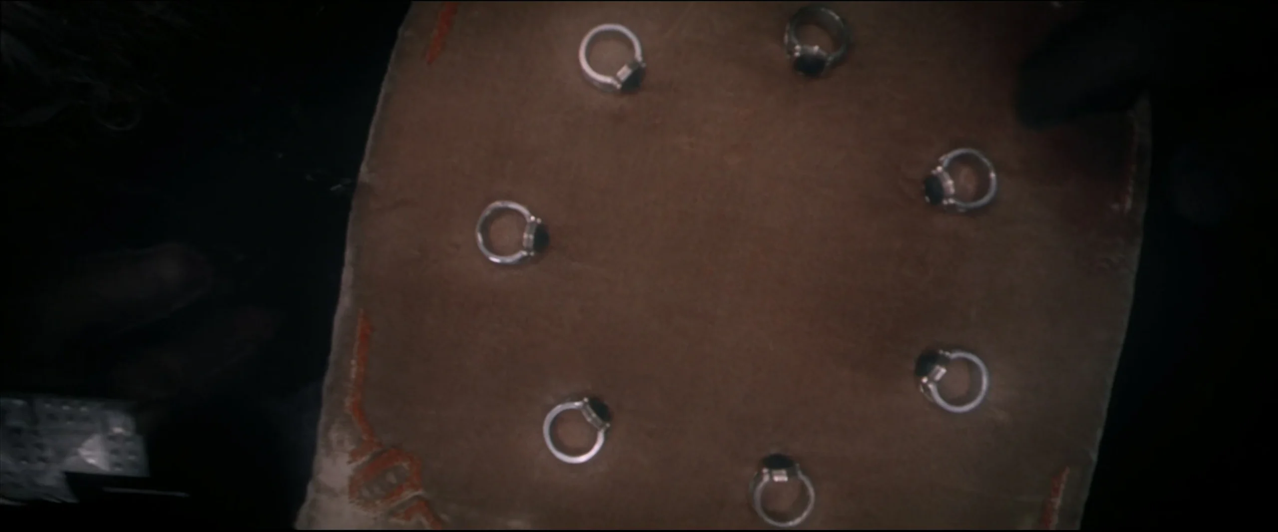 Los Siete Anillos en El Señor de los Anillos: La Comunidad del Anillo
